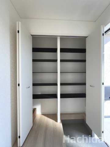 高浜市小池町第4　新築住宅＜2号棟＞の収納|玄関シューズボックス