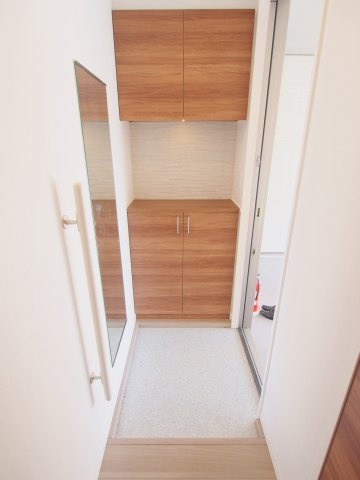 レーヴィンスⅢの玄関