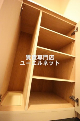 【設備】 | カルム千昇Ⅱ | 収納力たっぷりのシューズボックスで玄関すっきり！
