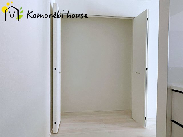 上尾市小泉　13期　新築一戸建て　グラファーレ　01の収納|26.1.19　撮影済み