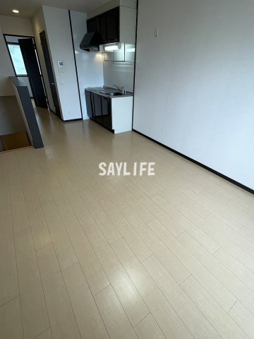 トリアノン東中浜の居間・リビング