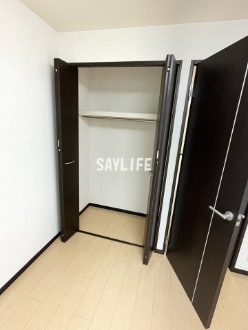 トリアノン東中浜の収納