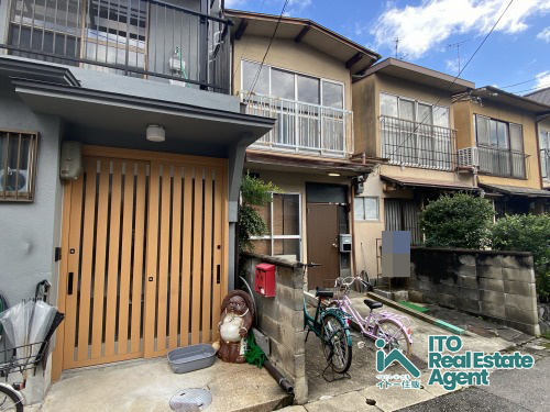 高野泉町 中古テラスの外観