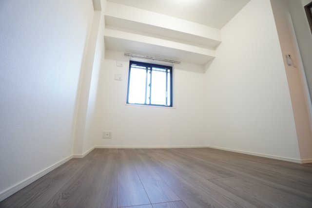 センチュリー千葉みなとの洋室