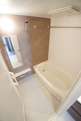 センチュリー千葉みなとの浴室