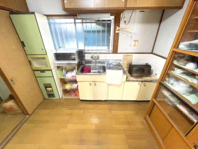 高島市安曇川町田中中古戸建のキッチン