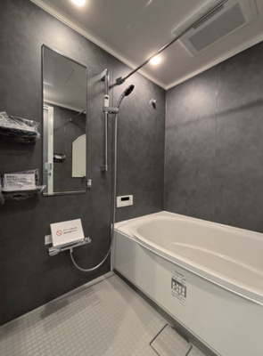 【浴室】 | 所沢コーポラスA棟 | 一日の疲れを癒す清潔感のあるバスルーム