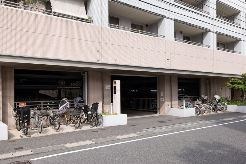 ガーデンアヴェニュー妙典の駐車場