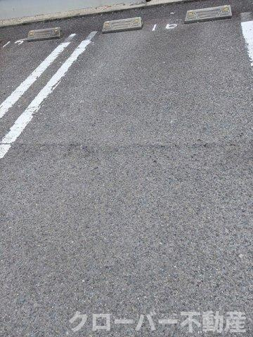 フラット・ハイム　Ｅの駐車場