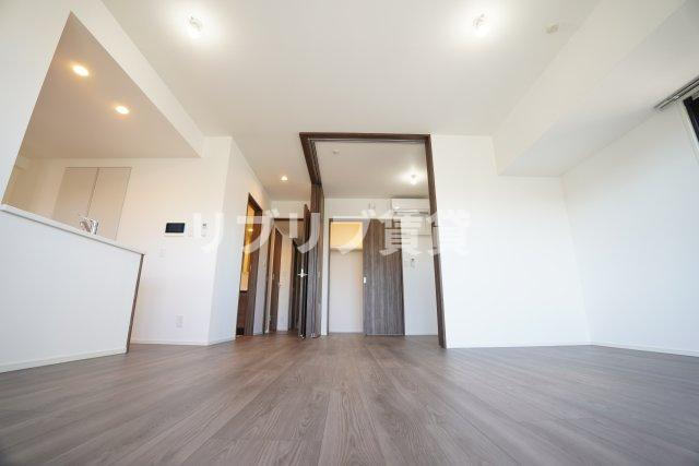 センチュリー千葉みなとの居間・リビング