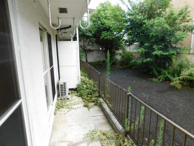 アパートメント・ひろのバルコニー