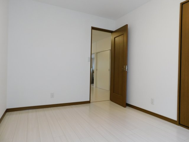 アパートメント・ひろの洋室