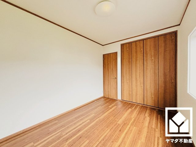 伏見区深草大亀谷東寺町の洋室