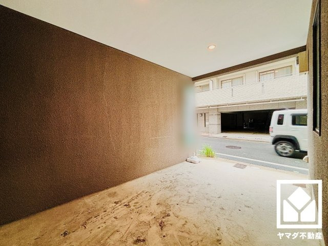 伏見区深草大亀谷東寺町の駐車場