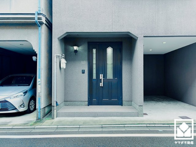伏見区深草大亀谷東寺町の玄関