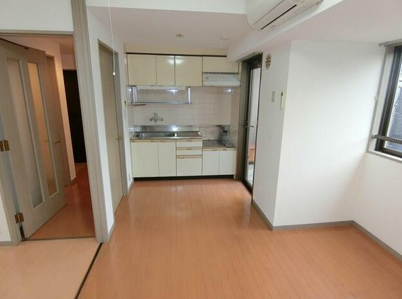 【居間・リビング】