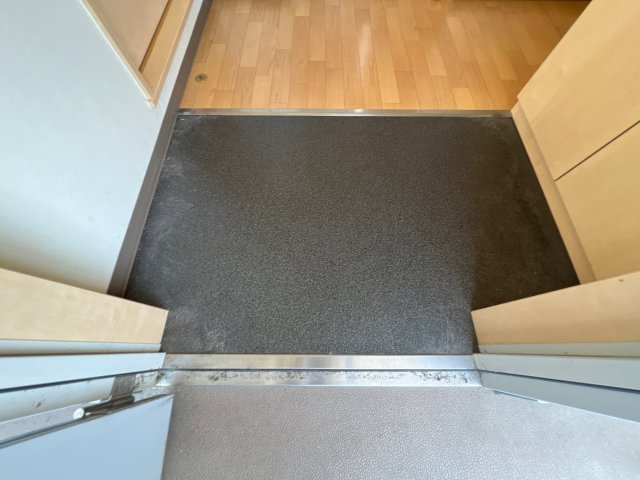 ウェスタン　フォレストの玄関