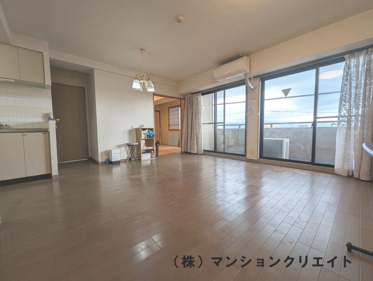 アパガーデンコート長本町の居間・リビング|LDK15.0帖