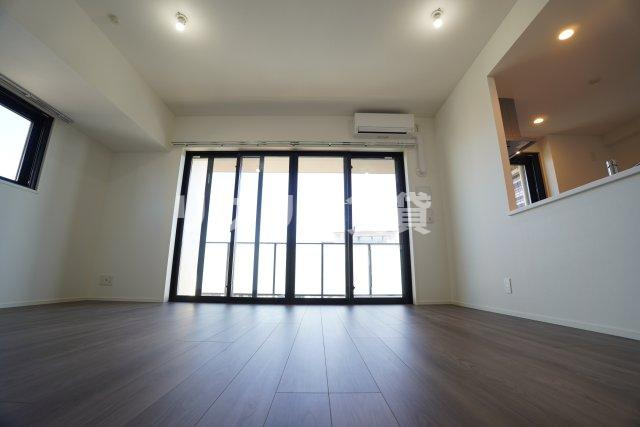 センチュリー千葉みなとの居間・リビング