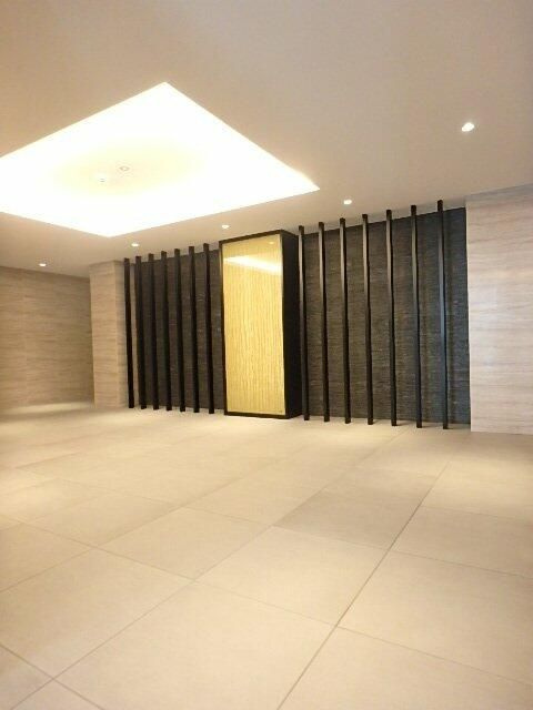 ガーラ・ヒルズ氷川台のエントランス