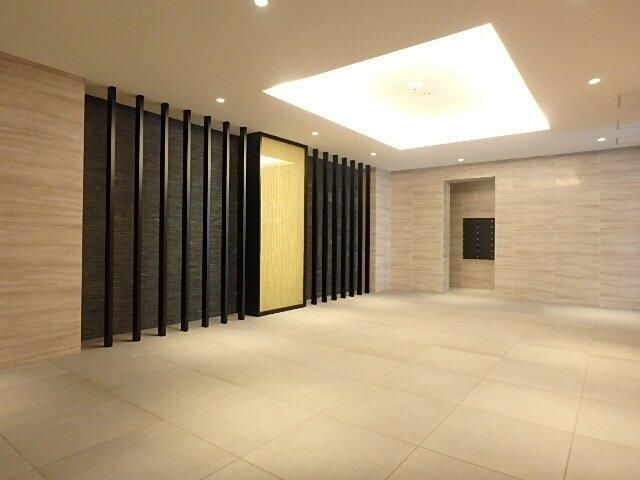 ガーラ・ヒルズ氷川台のエントランス