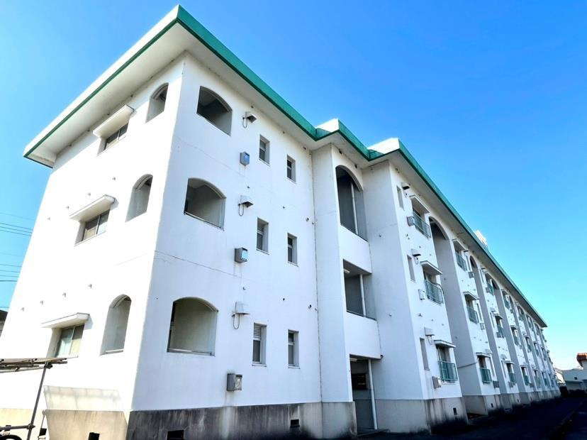 小山サンハイツの外観