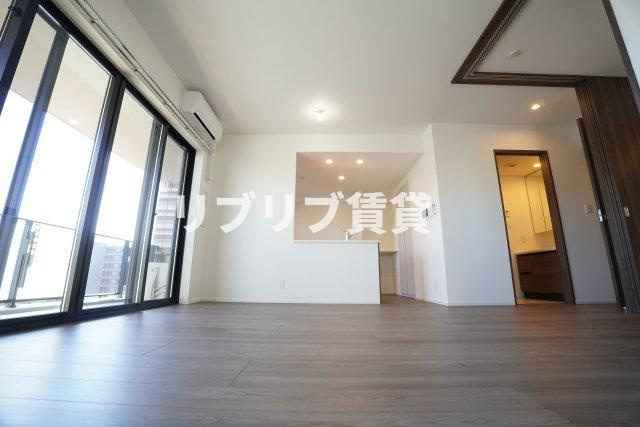 センチュリー千葉みなとの居間・リビング