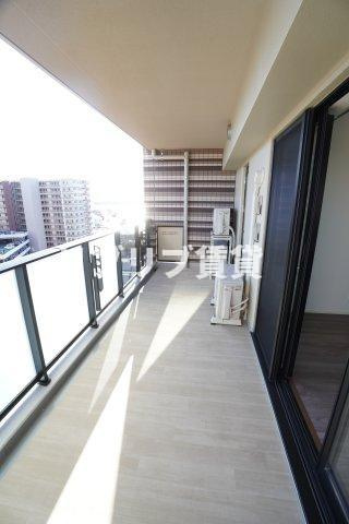 センチュリー千葉みなとのバルコニー