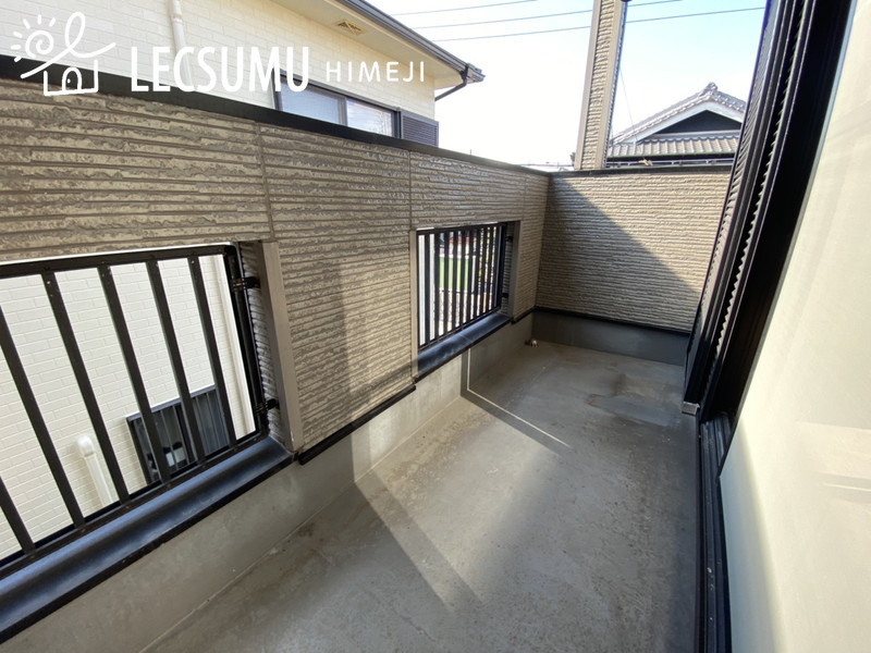 姫路市飾磨区阿成中垣内/中古戸建のバルコニー