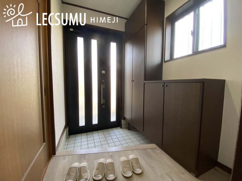 姫路市飾磨区阿成中垣内/中古戸建の玄関