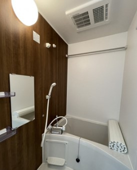 ドメーヌ西堀の浴室|※同シリーズ施工　別物件