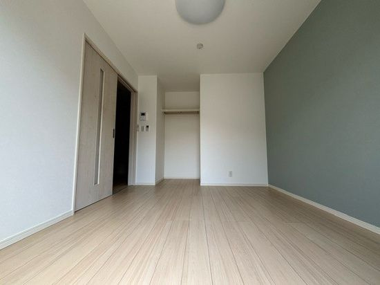 ドメーヌ西堀の洋室