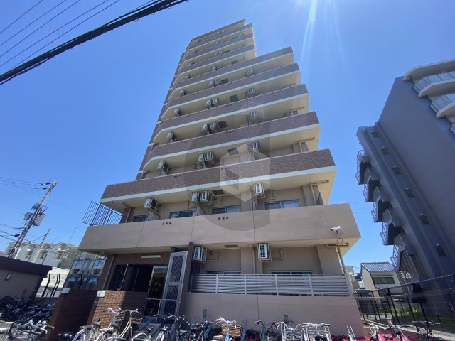 エル・セレーノ近大前の外観