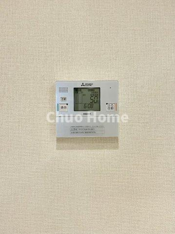 コートシティ木場の発電・温水設備|【給湯リモコン】外での一日を忘れさせてくれるオートバス機能でお好みの湯量・温度に調整された浴槽。