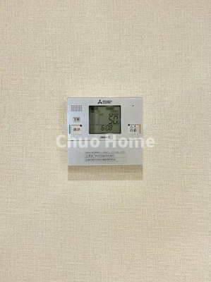 【発電・温水設備】 | コートシティ木場 | 【給湯リモコン】外での一日を忘れさせてくれるオートバス機能でお好みの湯量・温度に調整された浴槽。