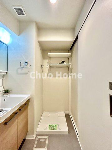 コートシティ木場のランドリースペース|【ランドリースペース】担当者がスケールを持ち歩いておりますので、ご見学時には現在お使いの洗濯機などがきちんと収まるかなどもチェックして下さい。見学前に測っておくと非常に便利だと思います。