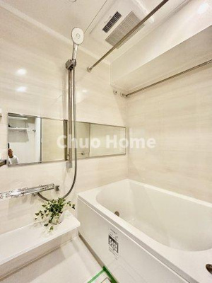 【浴室】 | コートシティ木場 | 【バスルーム】暖房換気乾燥機付きシステムバスルーム。暖房・冷風・換気・乾燥など、毎日を快適に過ごせるうれしい機能が揃っています。雨の日の洗濯物も安心です。