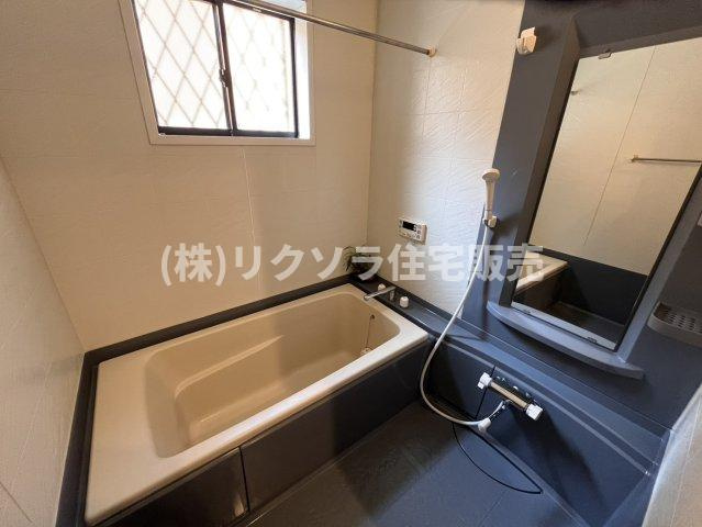 牧野本町2丁目　中古一戸建ての浴室|浴室乾燥機付き
■物件内覧・資金計画相談・住宅ローン相談、リフォーム相談、お問合せ受付中■
※当日・翌日のご内覧、ご相談はお電話でのお問合せがスムーズです！