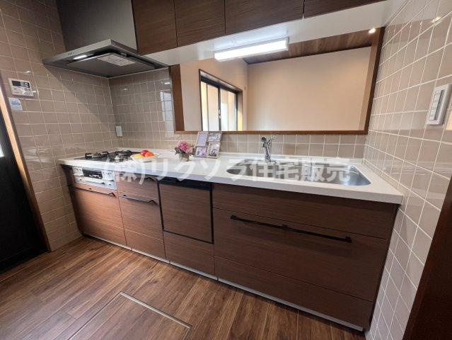 牧野本町2丁目　中古一戸建てのキッチン|システムキッチン
■物件内覧・資金計画相談・住宅ローン相談、リフォーム相談、お問合せ受付中■
※当日・翌日のご内覧、ご相談はお電話でのお問合せがスムーズです！