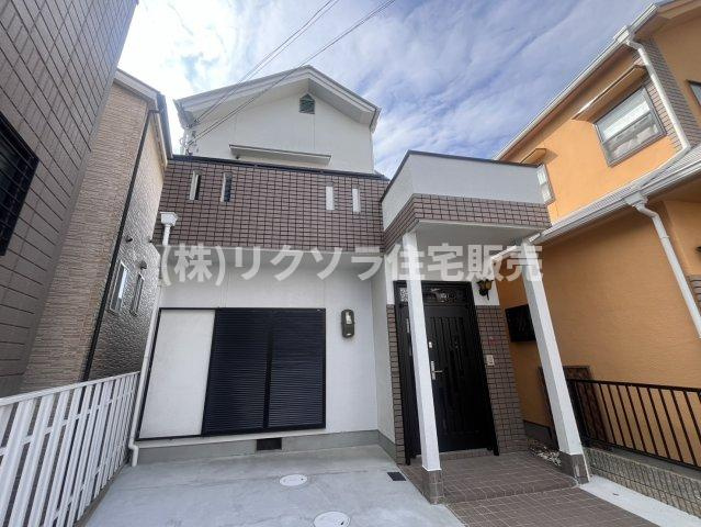 牧野本町2丁目　中古一戸建ての外観|新しい生活にいかがでしょうか？外観はお住まいの顔になります。こだわりたいポイントですね。外壁塗装や屋根塗装のご相談も承っております。
■現地内覧・資金計画相談・住宅ローン相談もお問合せ受付中■