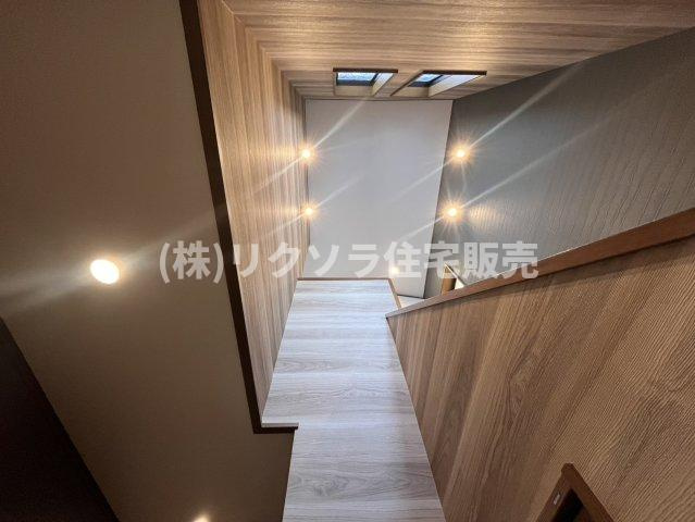 牧野本町2丁目　中古一戸建ての内装|吹き抜け
■物件内覧・資金計画相談・住宅ローン相談、リフォーム相談、お問合せ受付中■
※当日・翌日のご内覧、ご相談はお電話でのお問合せがスムーズです！