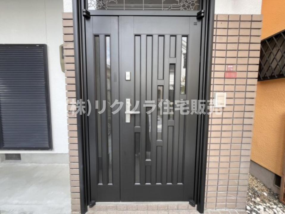 牧野本町2丁目　中古一戸建ての玄関|■物件内覧・資金計画相談・住宅ローン相談、リフォーム相談、お問合せ受付中■
※当日・翌日のご内覧、ご相談はお電話でのお問合せがスムーズです！