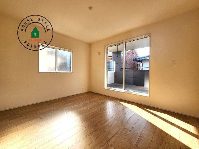 太宰府市青山2丁目第1-1棟（1号棟）の内観：施工例|主寝室には収納力に優れたクローゼットがありますので、お部屋もすっきり片付きます。