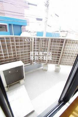 【バルコニー】 | nest（ネスト） | 広々としたバルコニー
