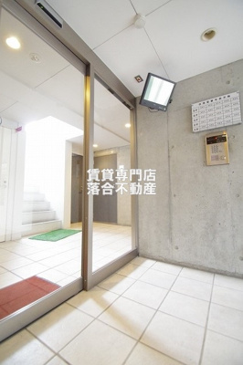 【エントランス】 | nest（ネスト） | オートロック付きで安心♪