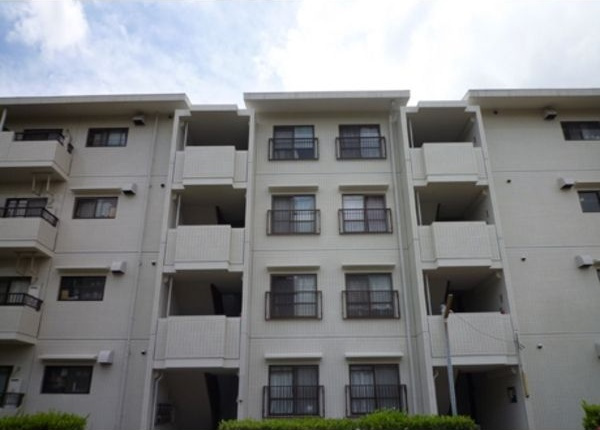 ファミール豊明　　刈谷市近郊の賃貸はクラスホーム刈谷店の玄関