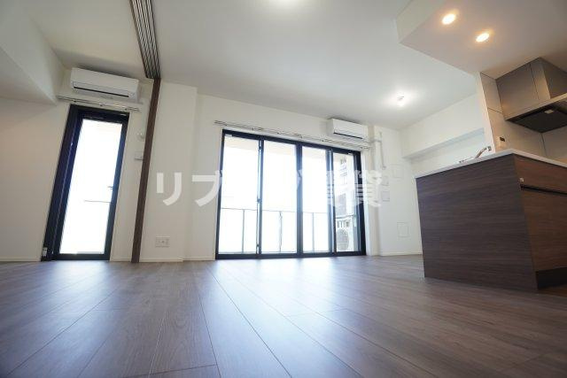 センチュリー千葉みなとの居間・リビング