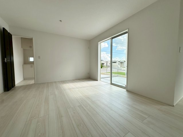 ★★読谷村大湾2期-1号棟（全5棟）の洋室