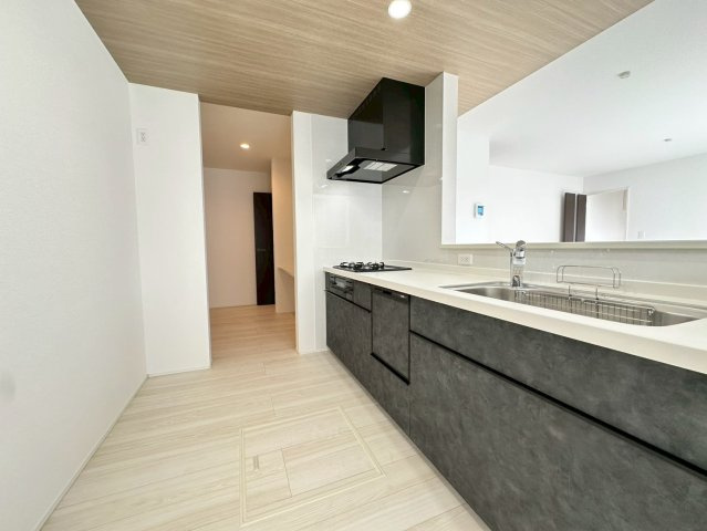 ★★読谷村大湾2期-1号棟（全5棟）のキッチン|現地撮影10月　1号棟
いつでも、ご案内いたします