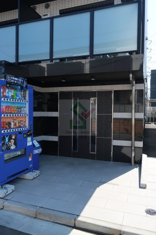 レピュア武蔵関のエントランス